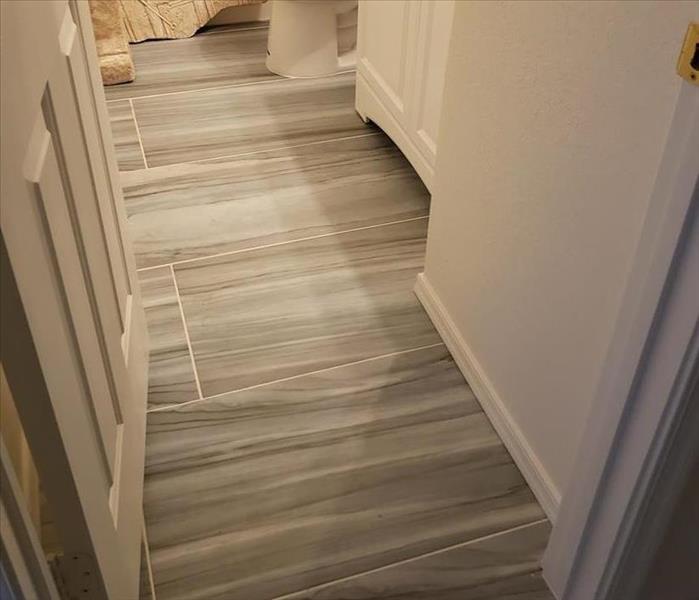 Grey Tile Bathroom Floor